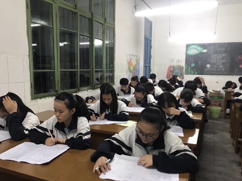 自考，成考，電大，哪種教育跟得上社會(huì)的發(fā)展現(xiàn)狀